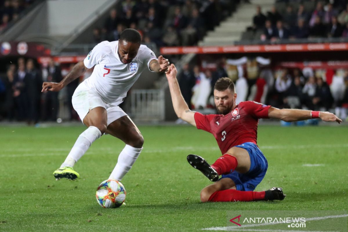 Inggris terjungkal di Ceko kalah 1-2