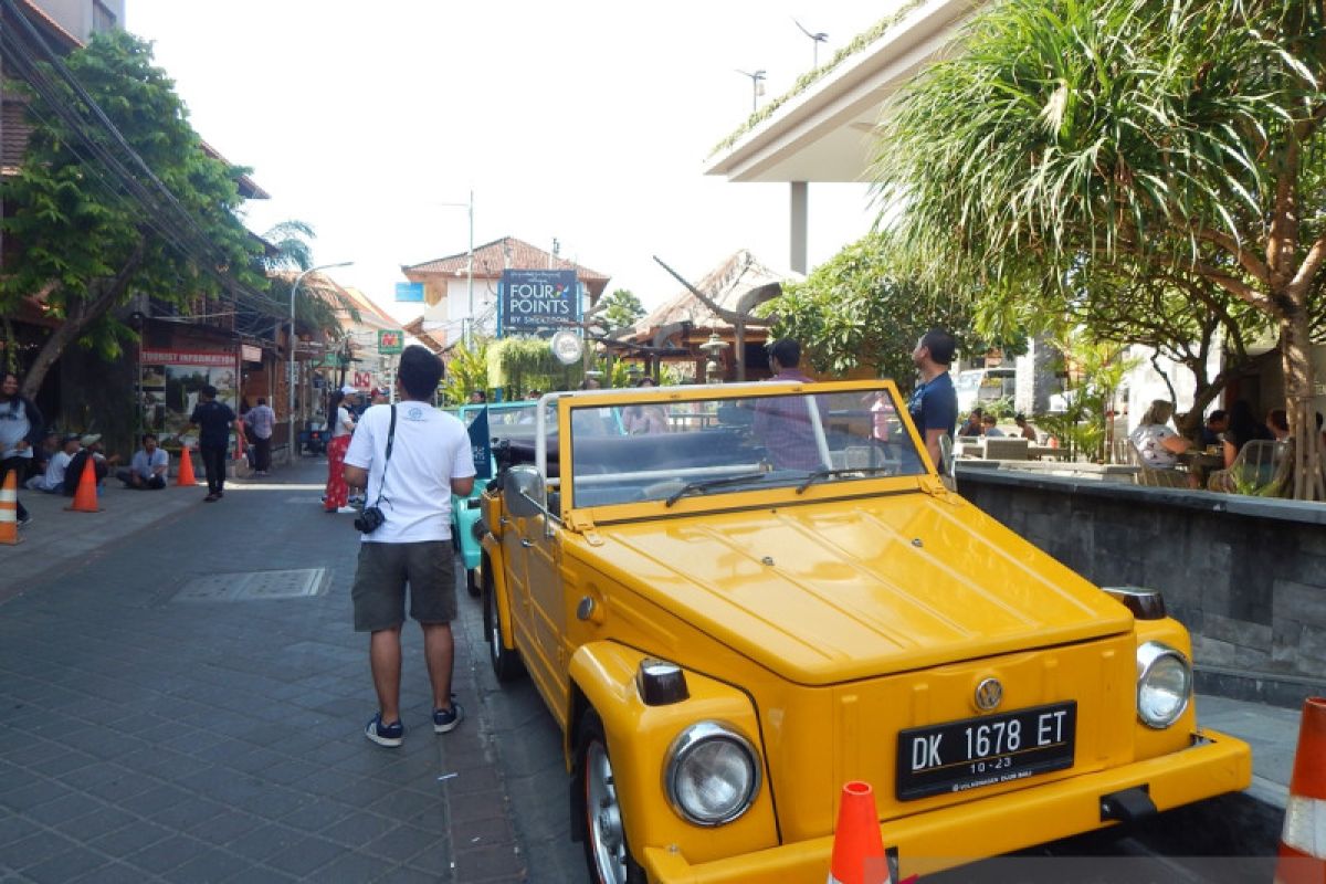 Nikmati jelajah Bali dengan VW Safari