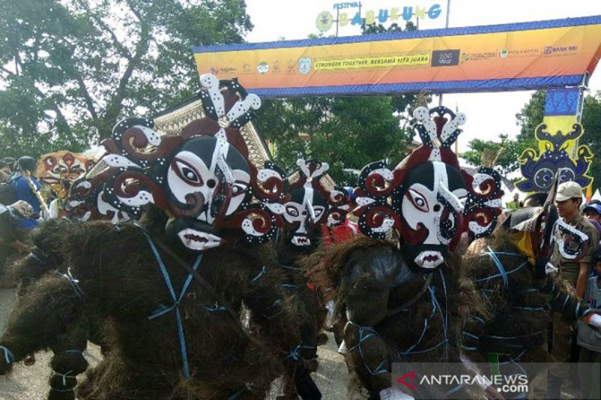 Ribuan peserta meriahkan Festival Babukung Lamandau