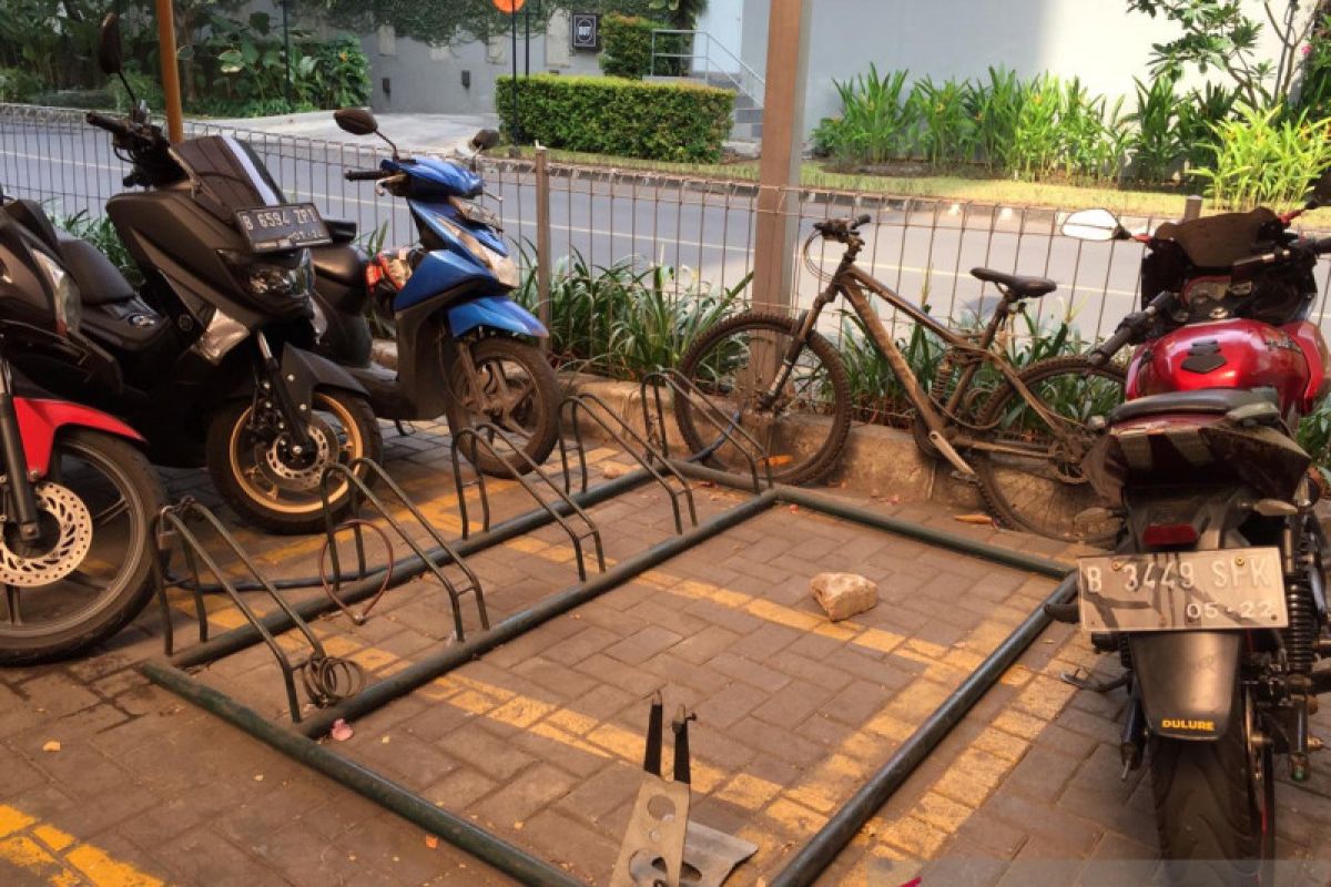 Warga sekitar Sudirman-Thamrin Jakarta masih enggan manfaatkan jalur khusus sepeda