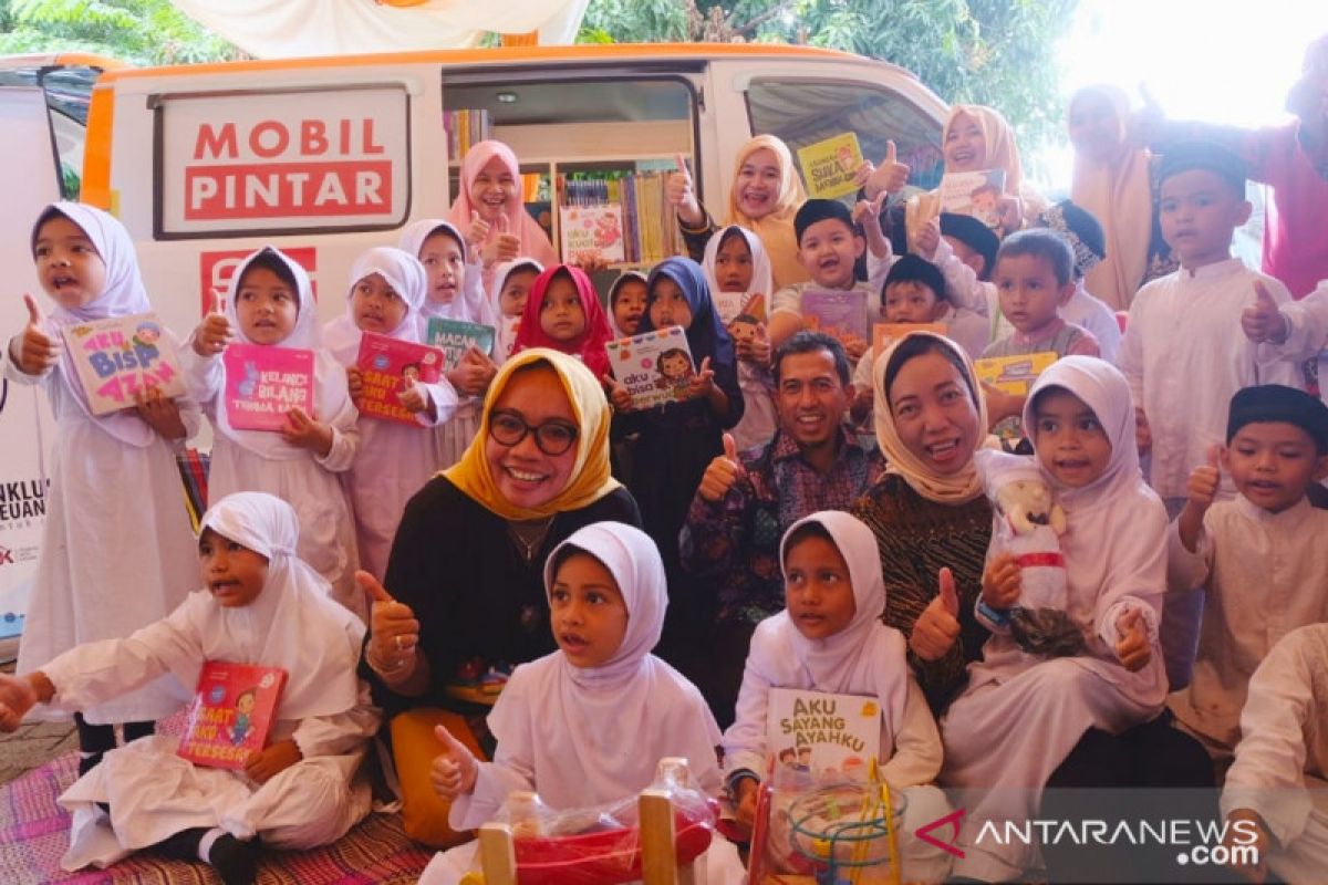 Askrindo beri bantuan mobil pintar untuk PAUD Aceh