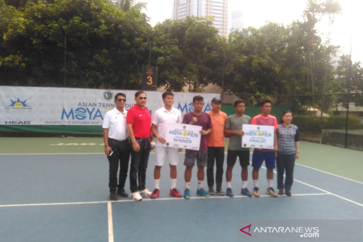 Andery/Anthony juara ganda putra Moya Open