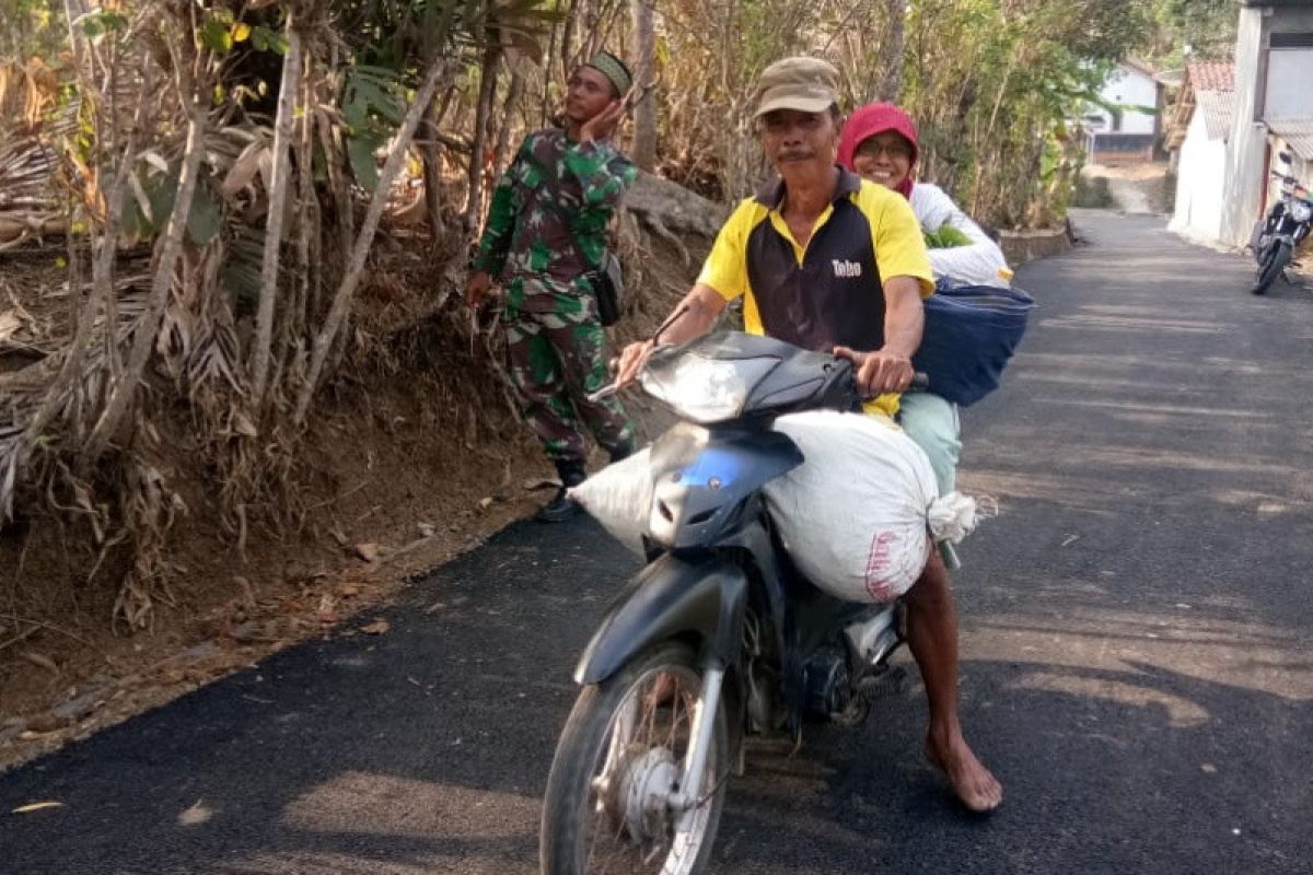 Warga Desa Cilibang mulai nikmati jalanan beraspal