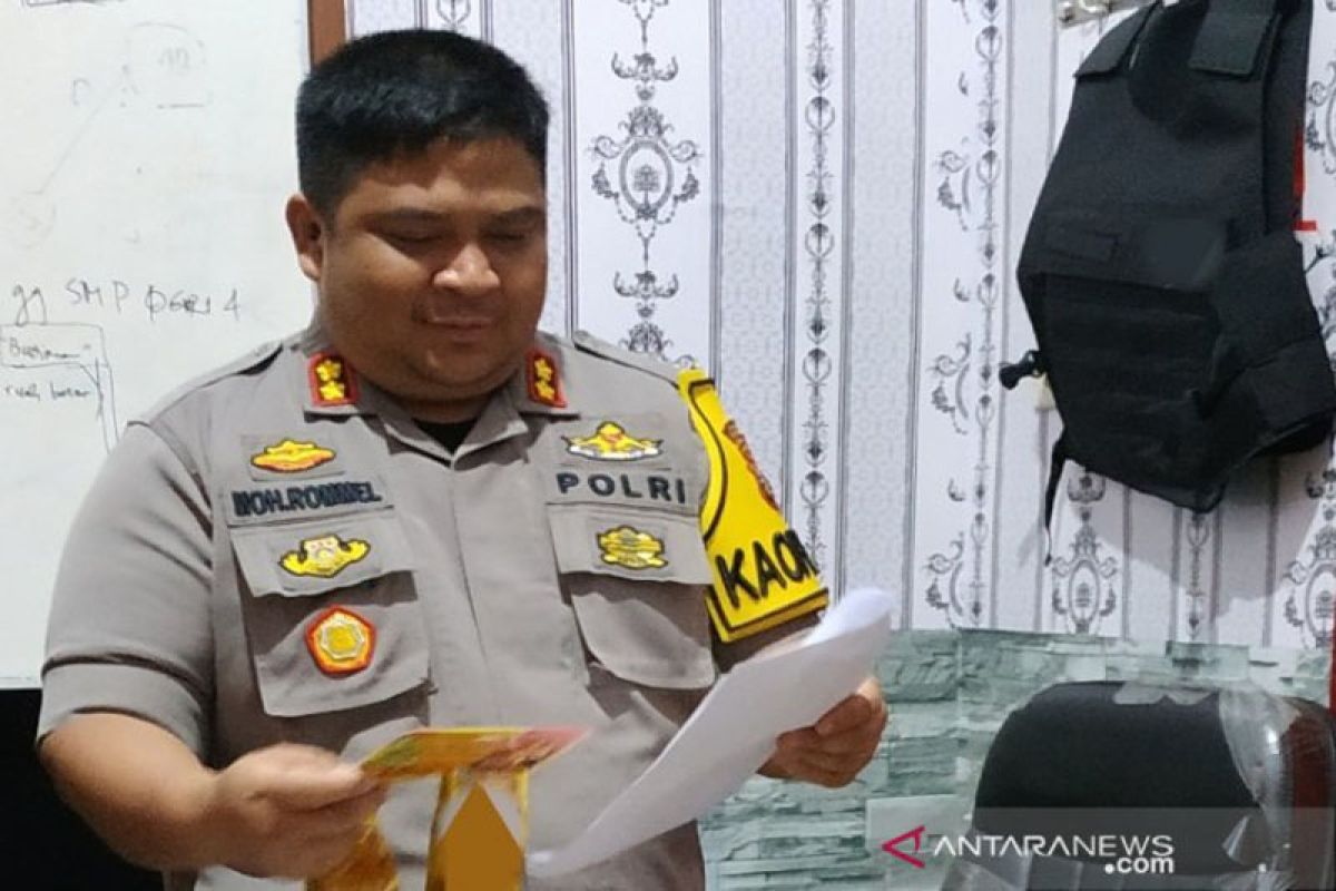 Perampok kuras Rp48 juta isi brankas toko ponsel