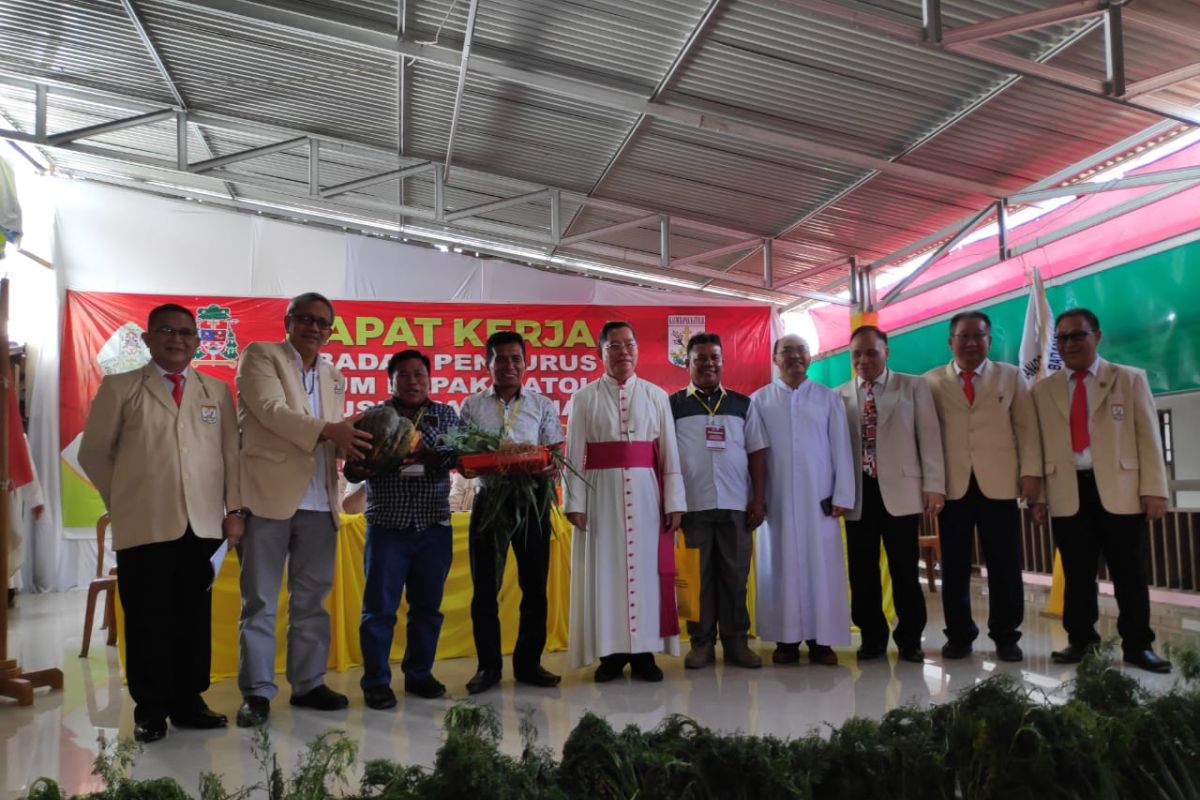 Uskup Manado ingatkan KBK untuk terus berjalan bersama