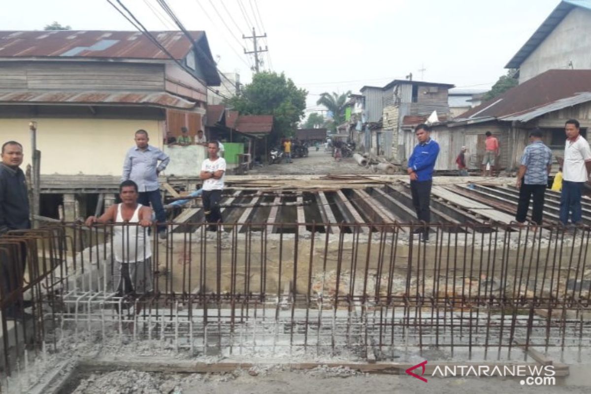 DPRD Sumut imbau rekanan jembatan Sei Merbau tepat waktu