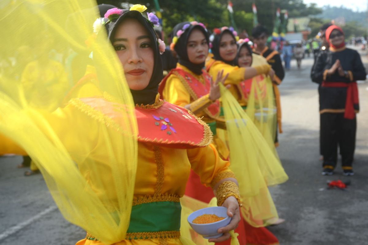 Lestarikan budaya Tanjung Selor melalui jurus "Kuntaw" dan pantun "Mamanda"