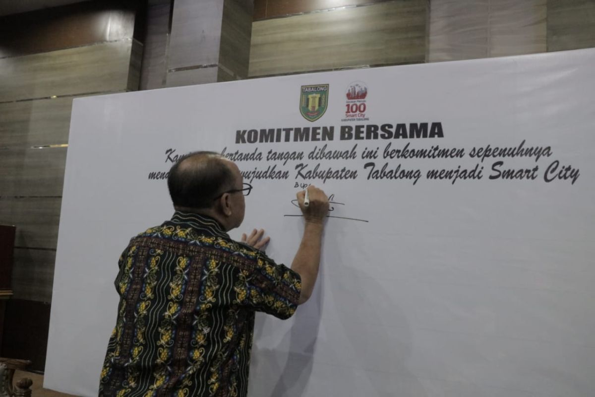 Penandatanganan komitmen   tandai penyelesaian Master Plan Smart City