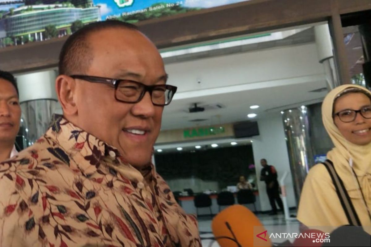 Aburizal Bakrie : Kelingking Wiranto terluka saat tangkis serangan