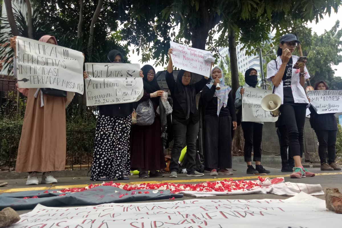 "Solidaritas Emak-Emak" akan galang dana untuk korban demo