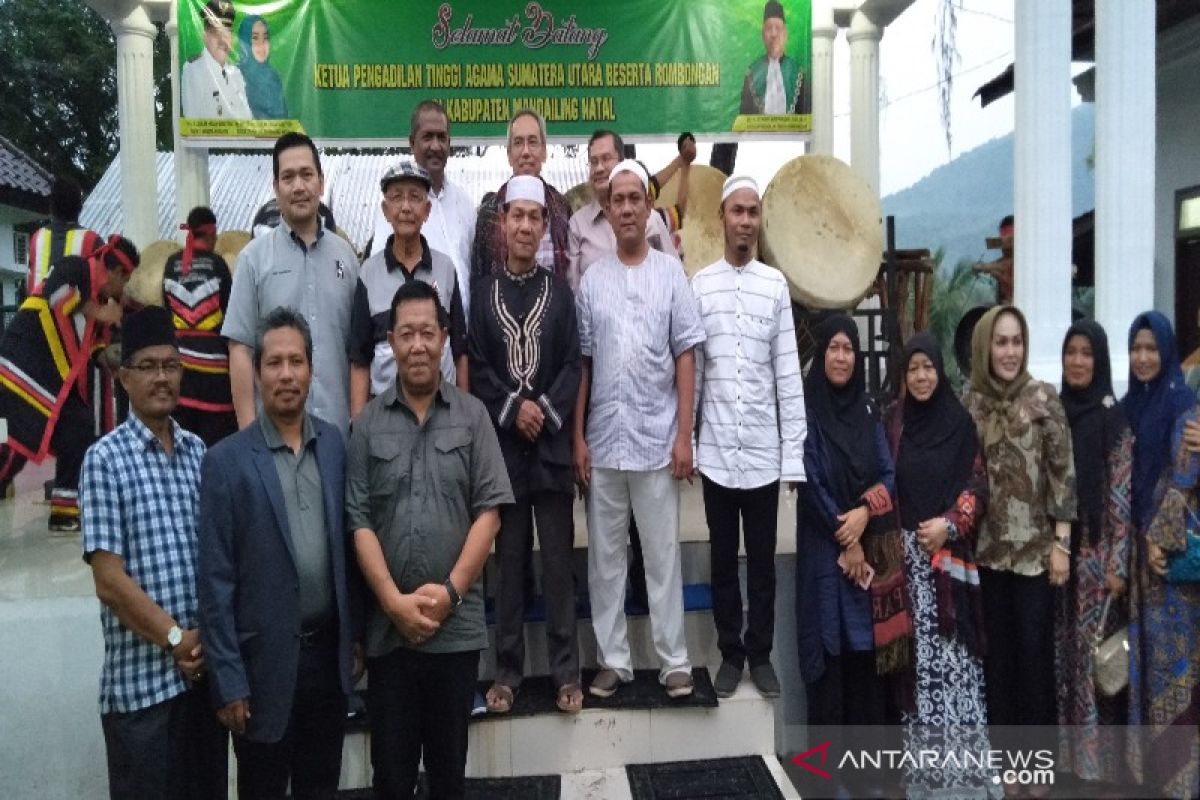 Persatuan Saroha Malaysia silaturrahmi dengan Bupati Madina