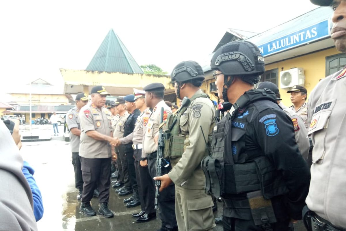 Kapolda Papua imbau pekerja jangan keluar dari wilayah Wamena