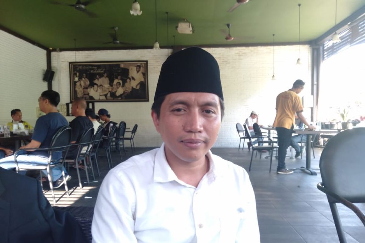 Komisi B minta Pemkot Surabaya siapkan relokasi PKL Cokelat