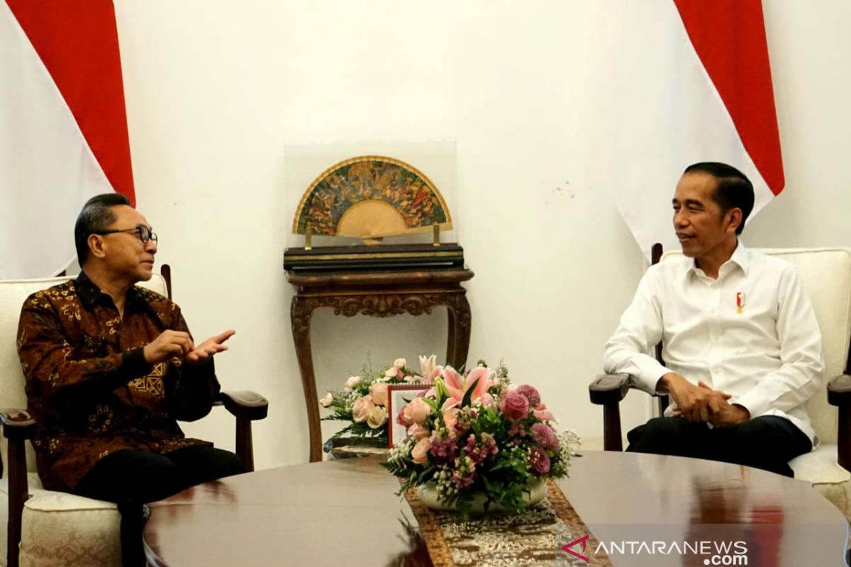 Zulkifli Hasan dan Jokowi bahas Amandemen UUD 1945