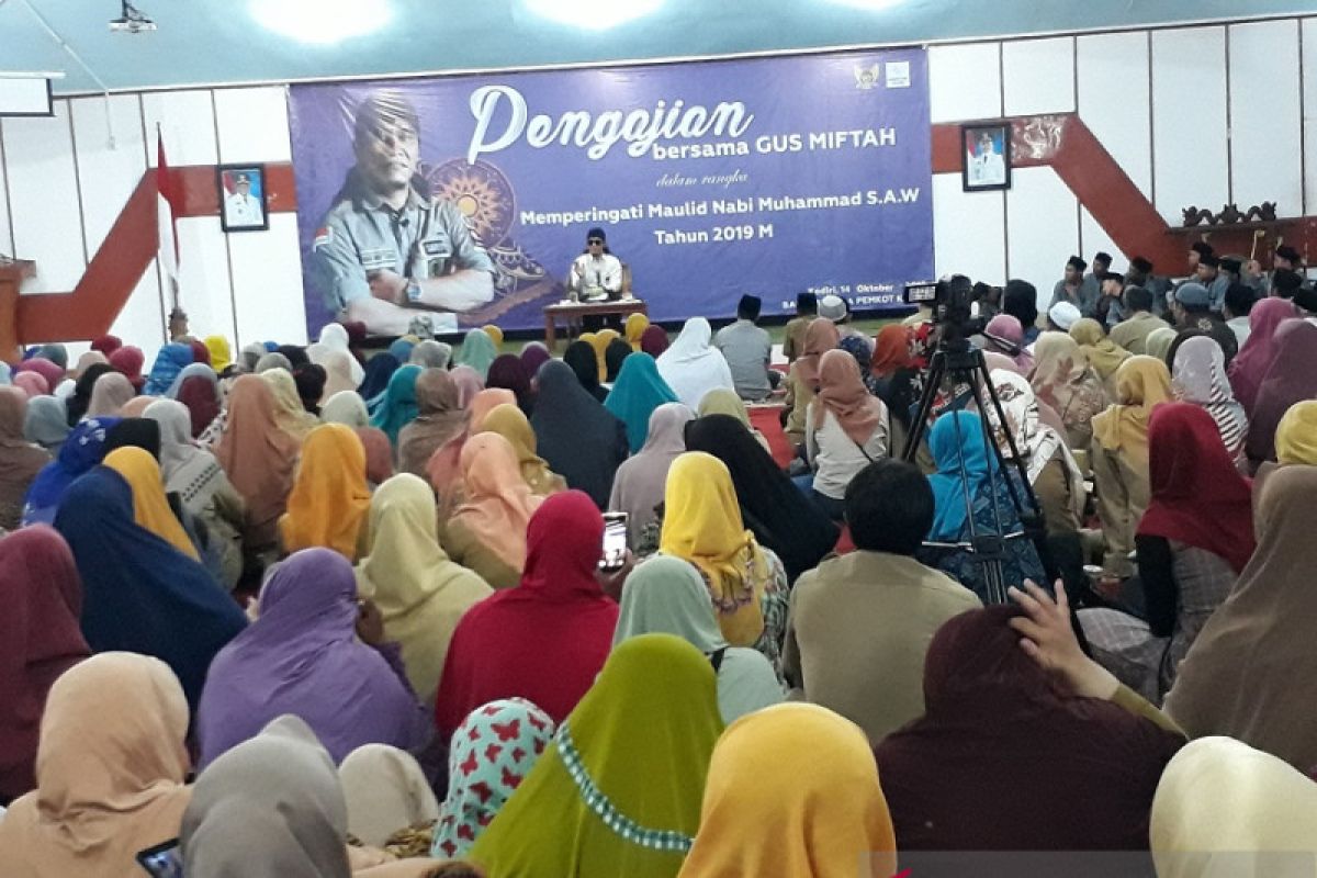 Pemkot Kediri hadirkan Gus Miftah dalam pengajian Maulid Nabi