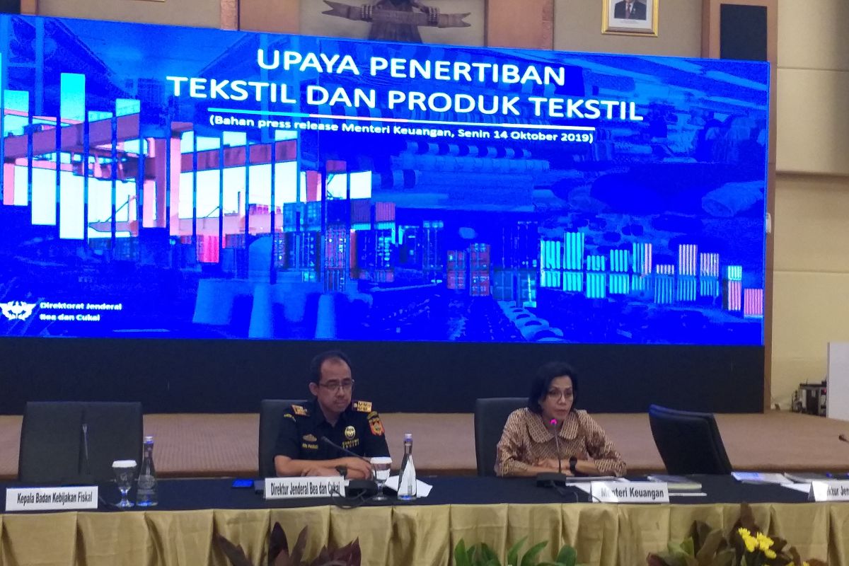 Menkeu Sri Mulyani blokir 330 importir nakal