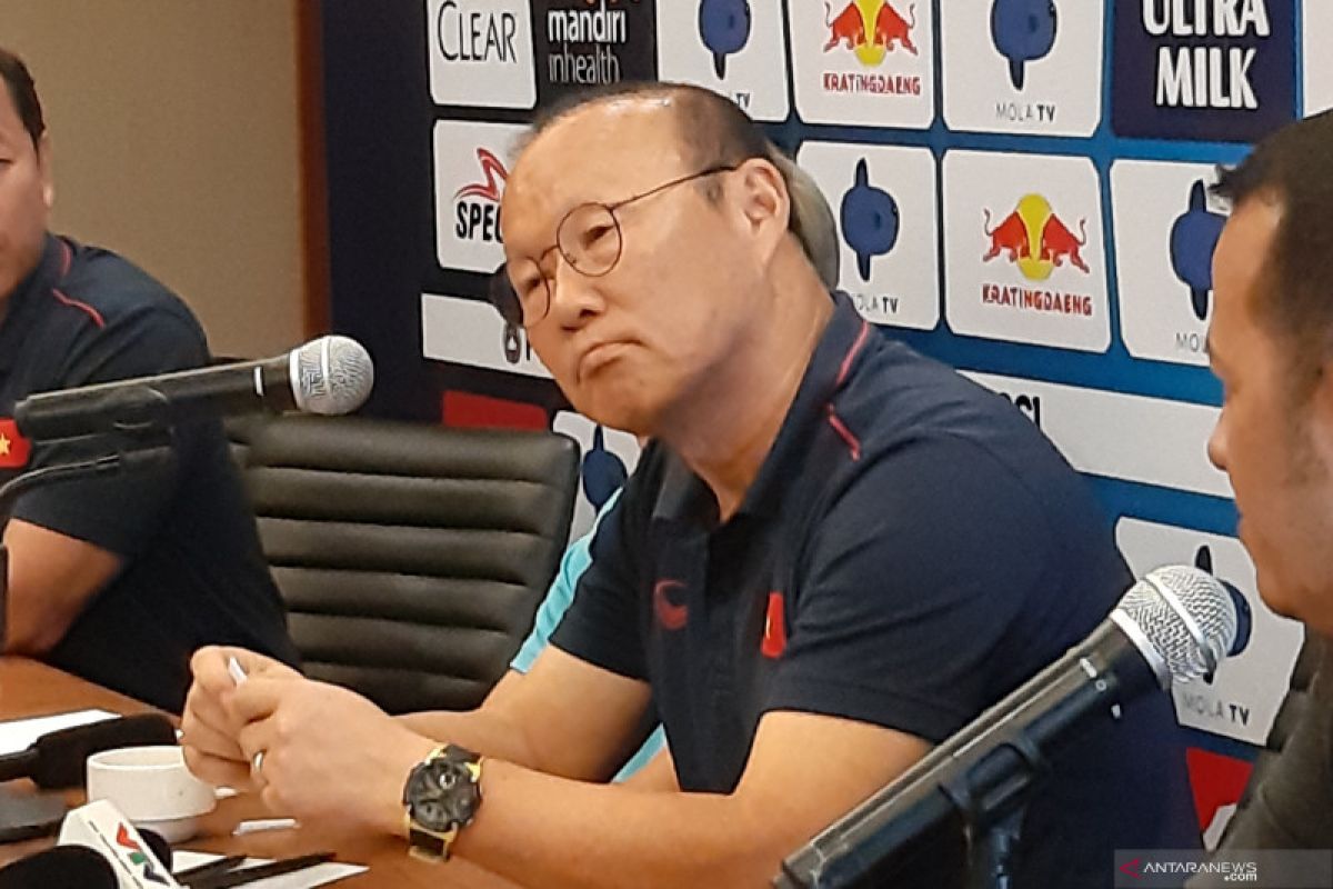 Pelatih Vietnam Park Hang-seo layangkan tantangan terbuka ke timnas Indonesia