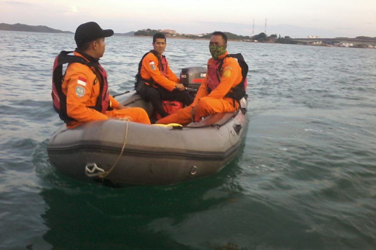 Tim SAR cari pria lompat dari Jembatan Barelang Batam