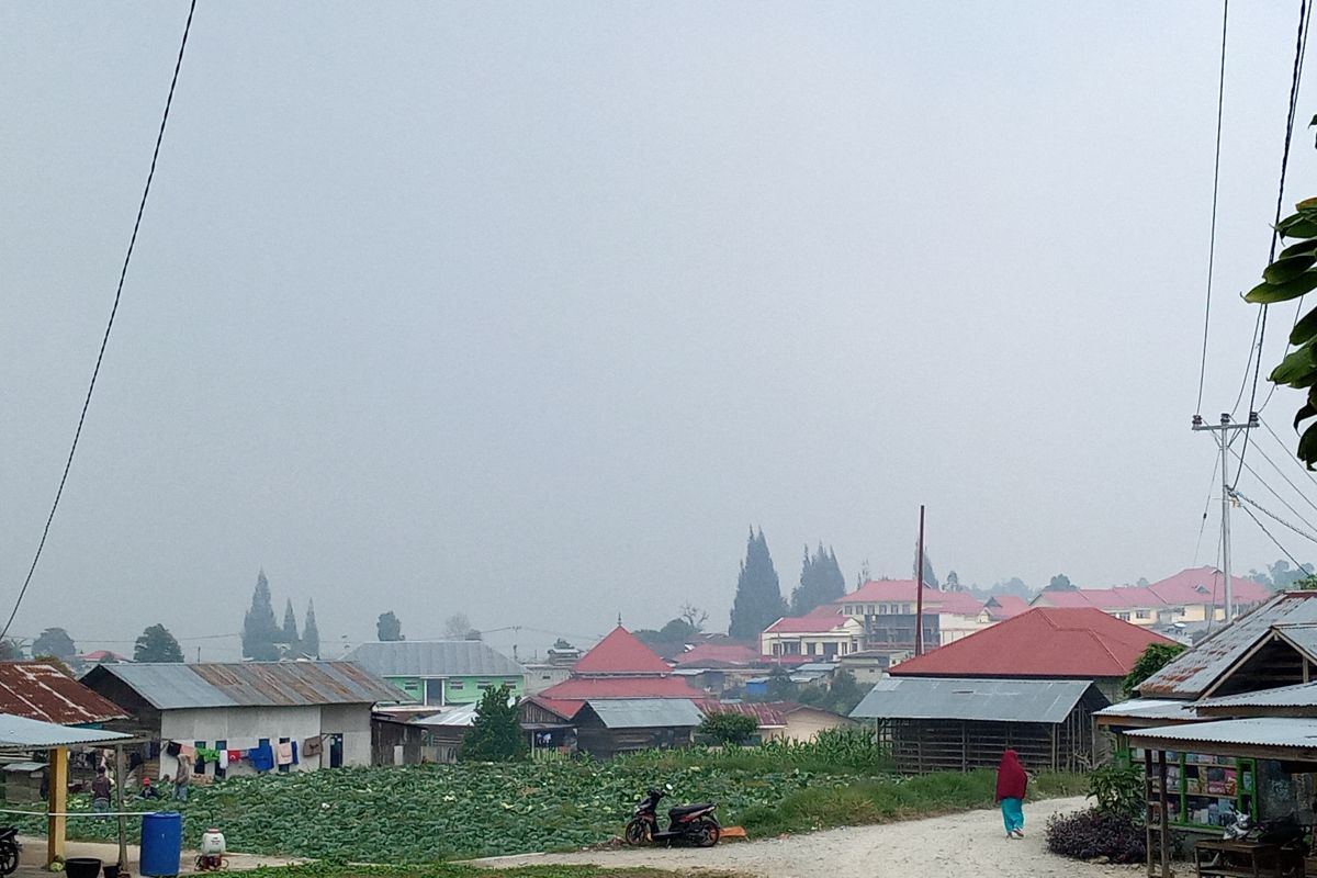 Kecamatan Lembah Gumanti kembali diselimuti kabut asap kiriman