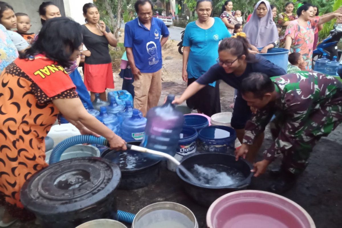 Kodim Cilacap bantu air bersih untuk warga Dusun Kaliaru