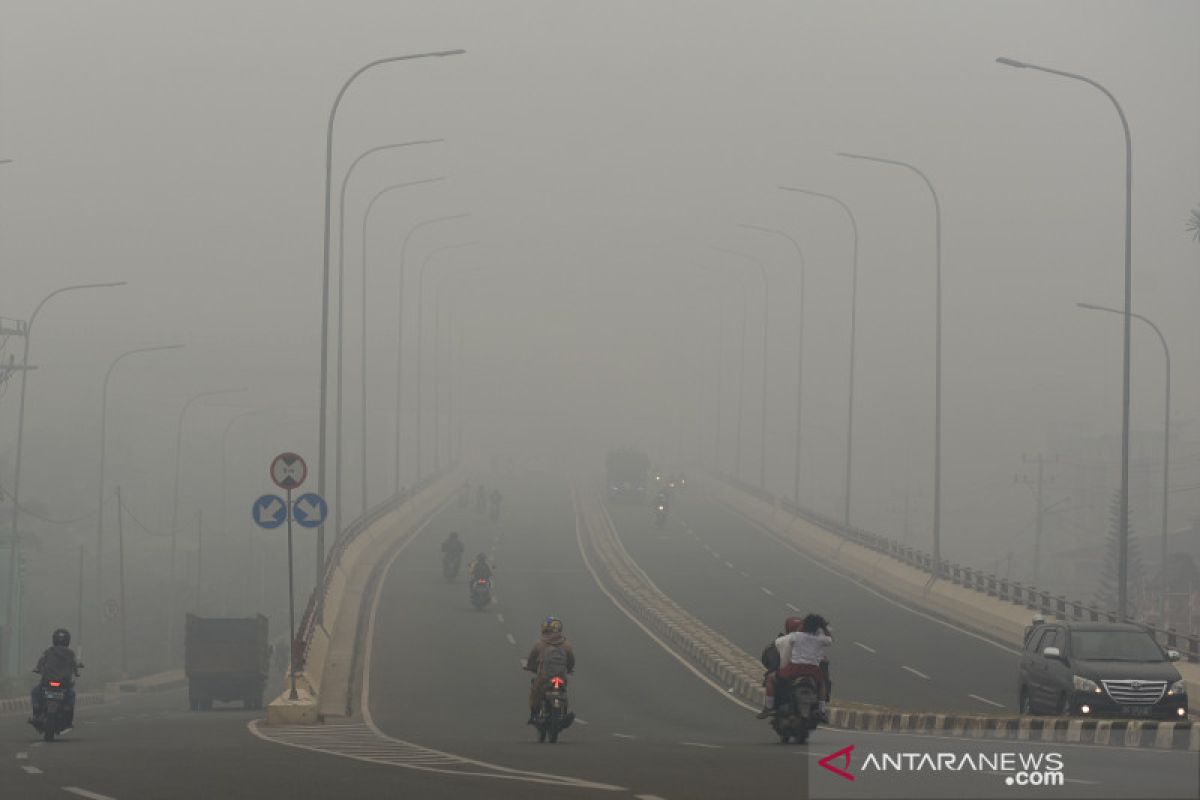 BMKG: Kabut asap di Sumatera disebabkan titik panas fluktuatif