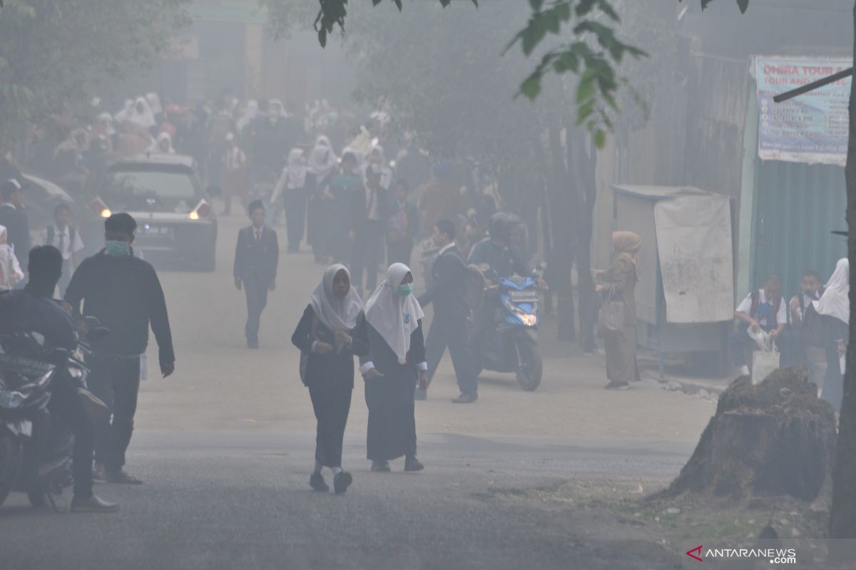 BMKG sebut kabut asap di Palembang Senin pagi paling ekstrim