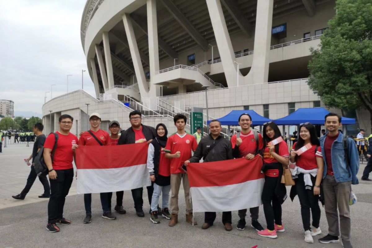 Pelajar Indonesia tempuh perjalanan 320 km demi mendukung Timnas melawan Yordania