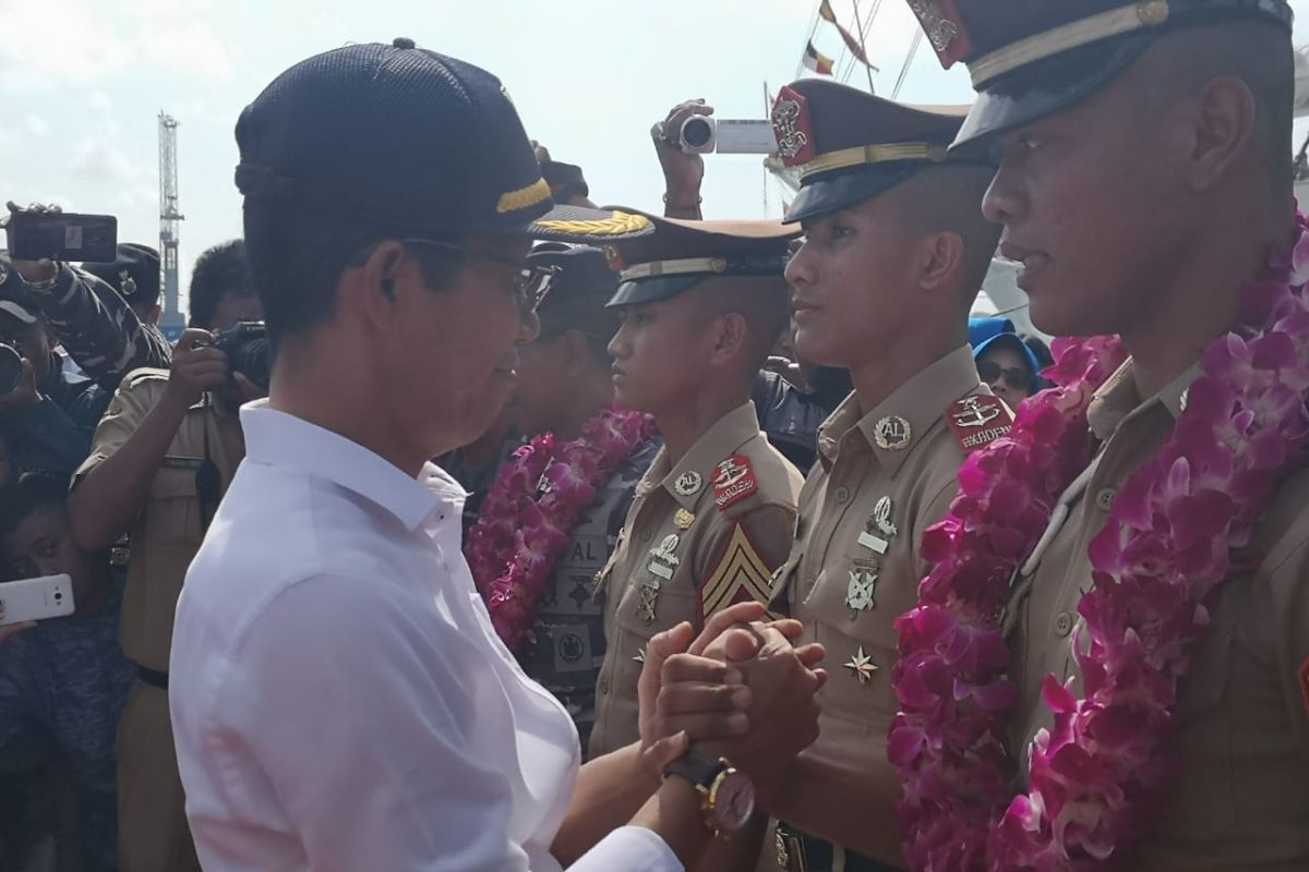 Kapal KRI Bima Suci tiba di Batam