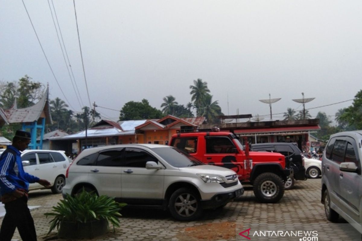 Telah sepekan Solok Selatan diselimuti kabut asap kiriman