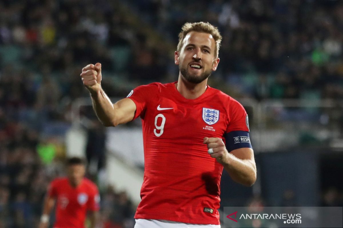 Inggris tekuk Bulgaria dan suporternya yang rasis 6-0