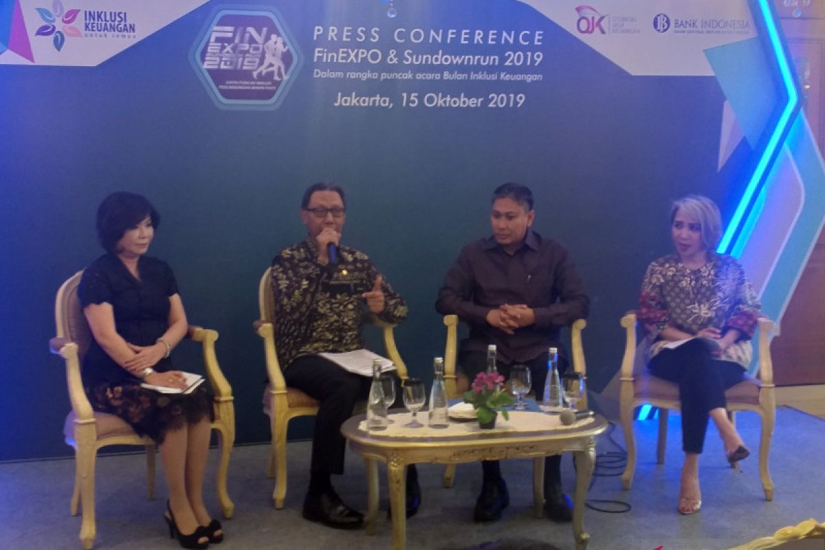 OJK klaim target inklusi keuangan 75 persen sudah tercapai