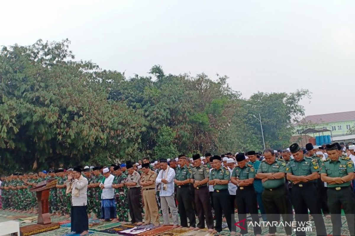 Satgas Karhutla Sumsel gelar sholat istisqo