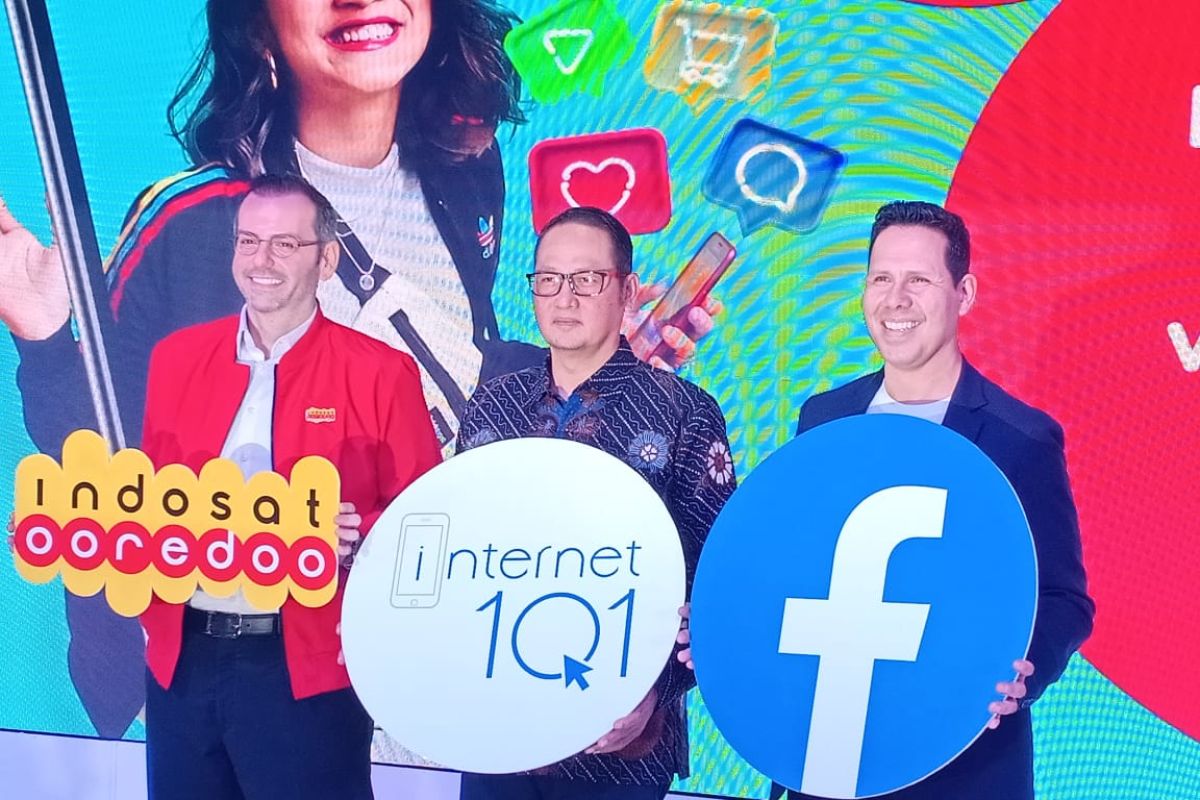 Facebook-Indosat Ooredoo luncurkan 'Internet 1O1'