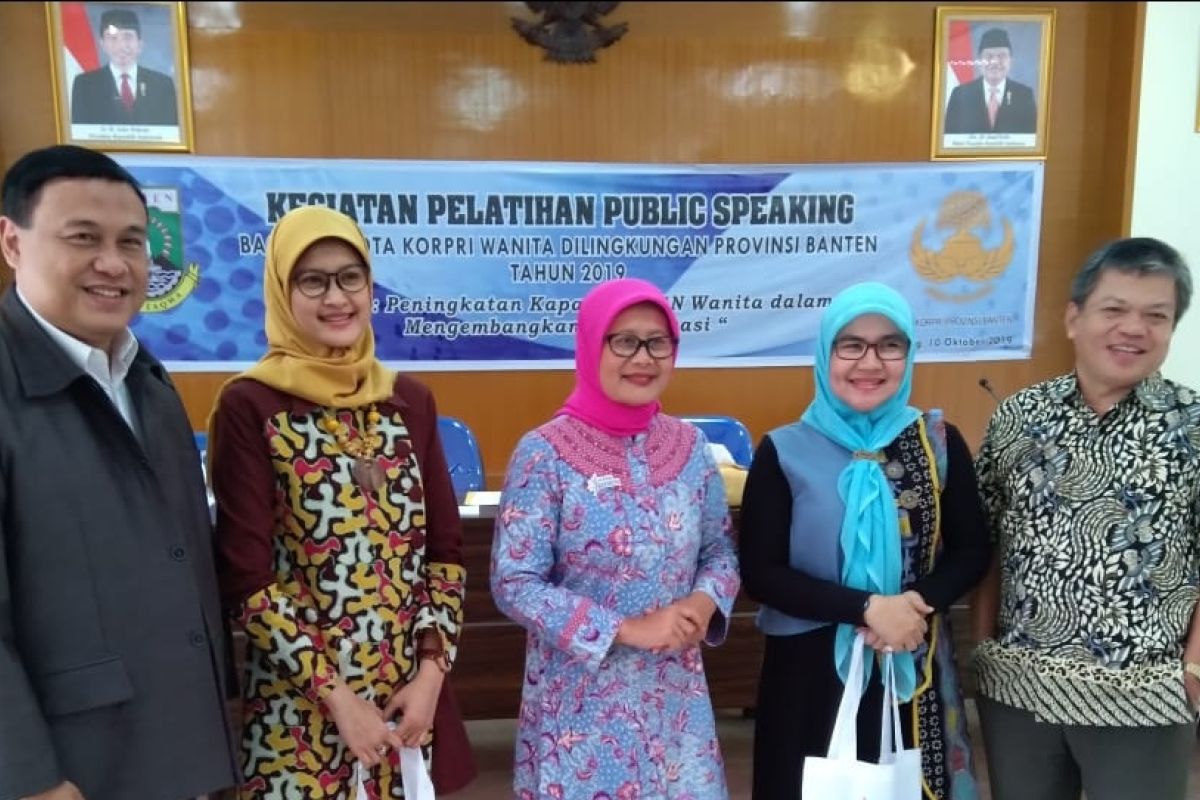 Budayawan Banten: ASN wanita harus kuasai 