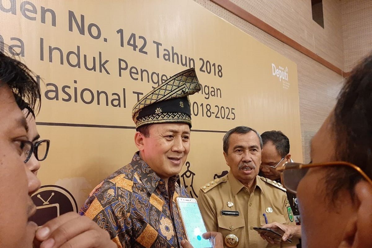 Kontribusi produk domestik bruto (PDB) bagi ekonomi nasional bidang industri kreatif Rp 1.105 triliun