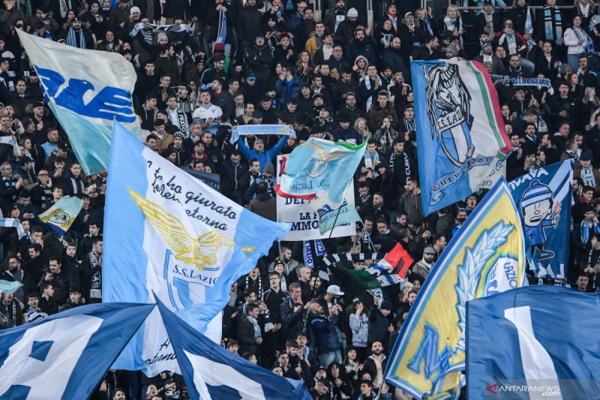 Lazio dihukum tutup sebagian tribun stadion saat  menjamu Celtic