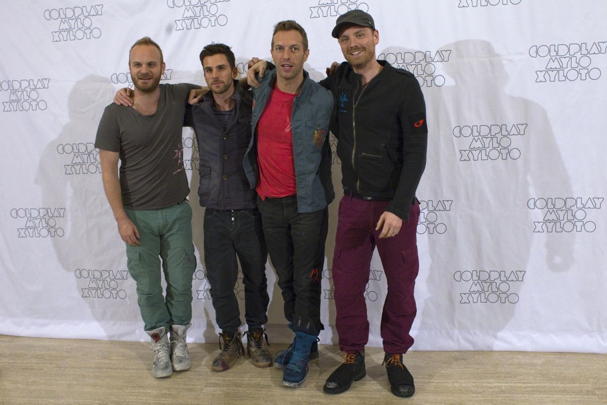 Poster untuk album baru Coldplay muncul di Sao Paulo