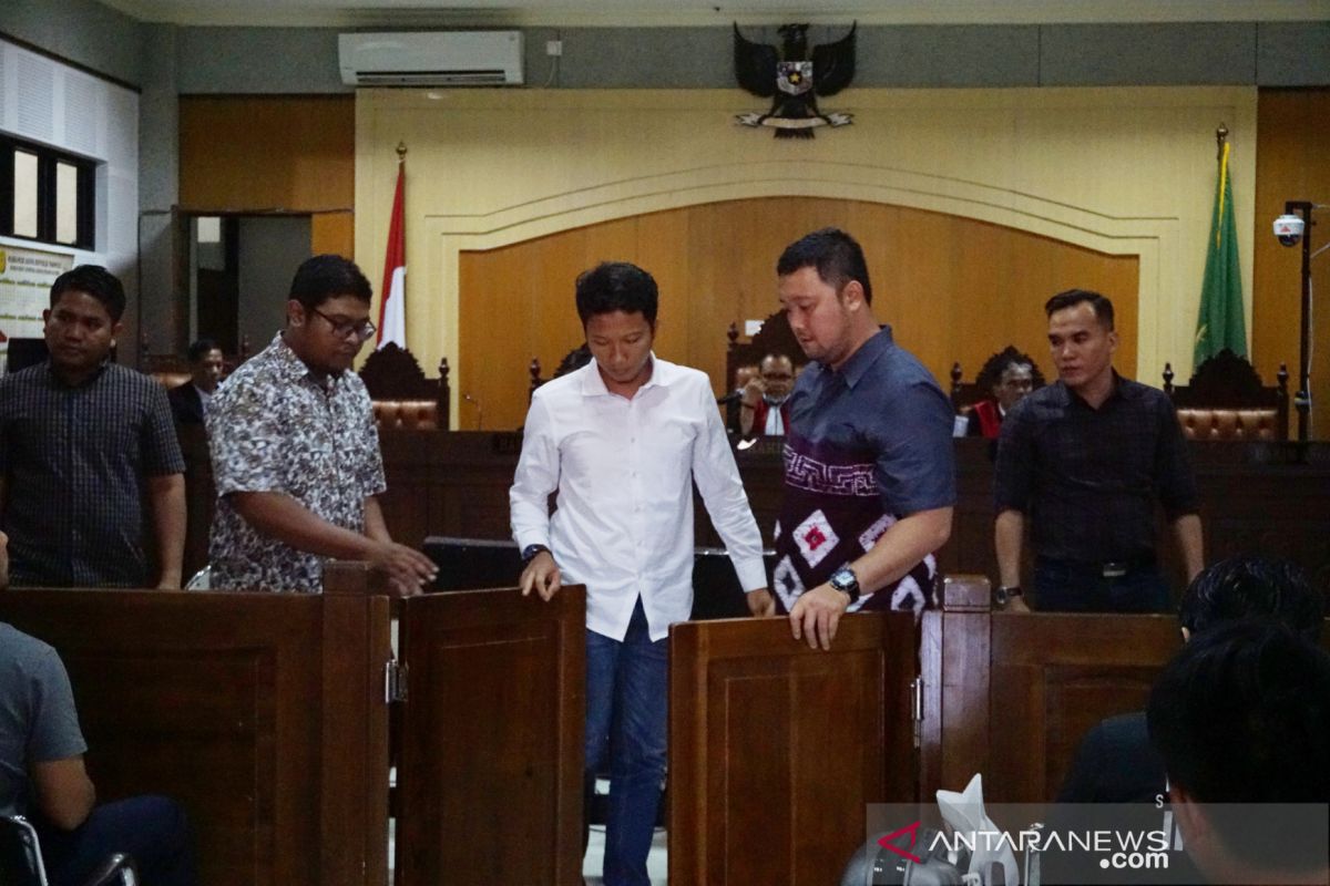 Jaksa KPK mengungkap sumber pendapatan terlarang Kantor Imigrasi Mataram