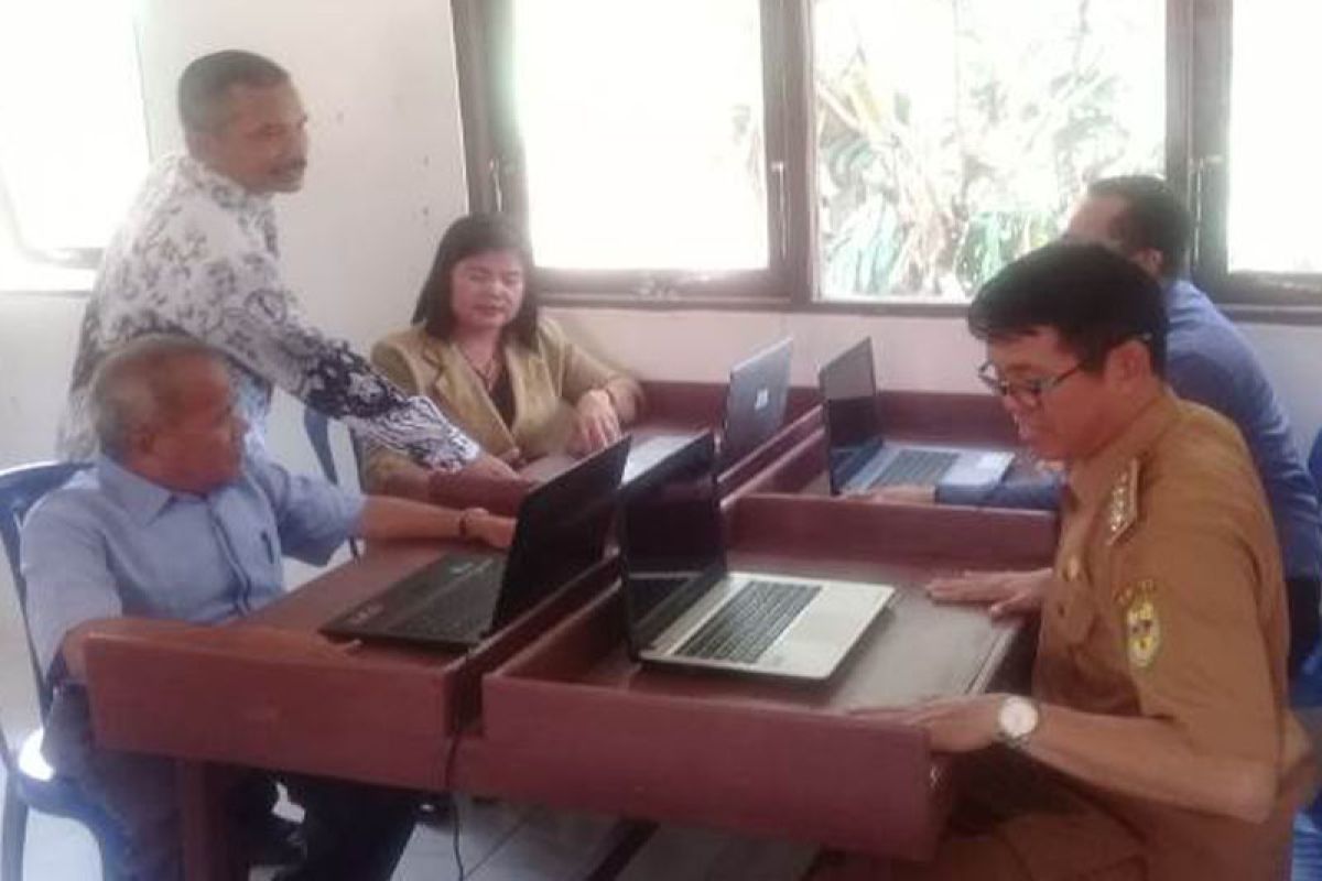 Implementasi SMA Kewirausahaan, siswa SMAN 1 Kahut hasilkan mebel