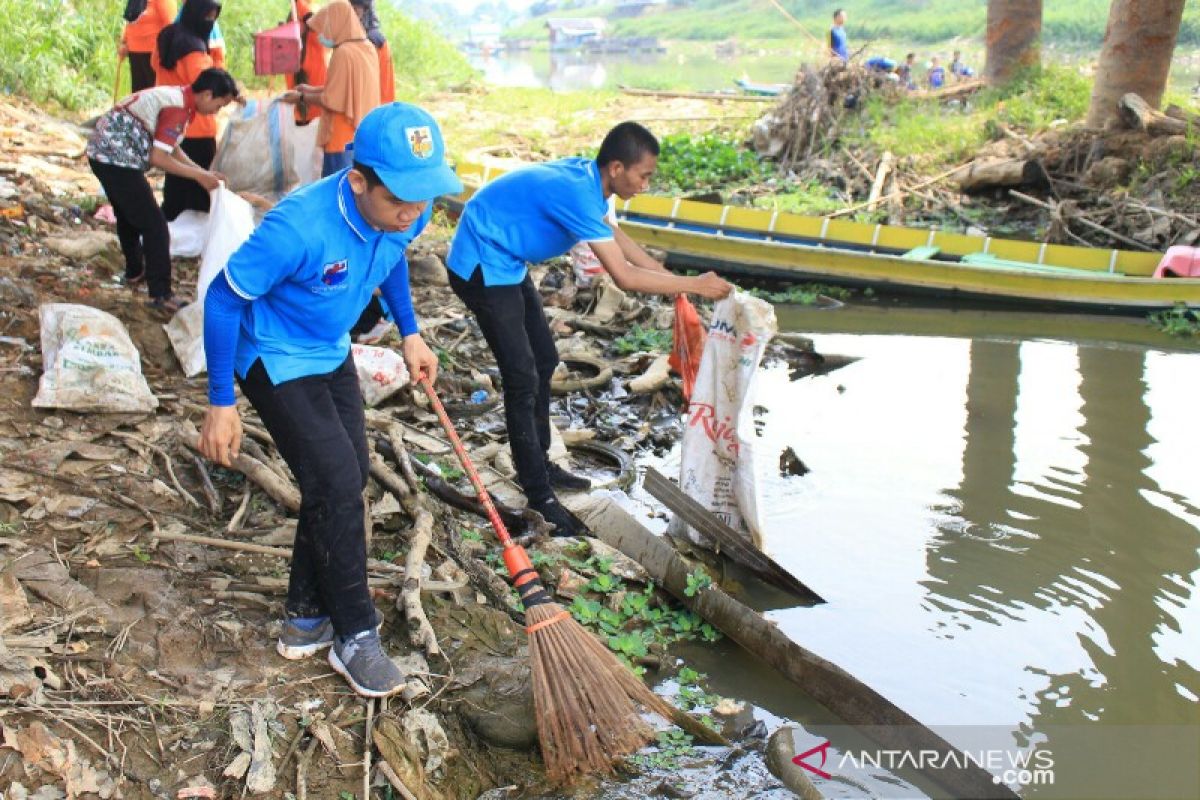 Pemuda diajak peduli kebersihan sungai