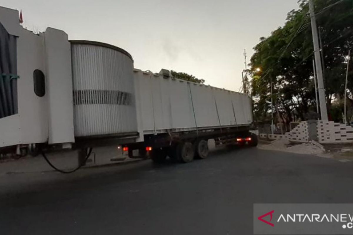 Dua unit garbarata tiba di Bandara El Tari