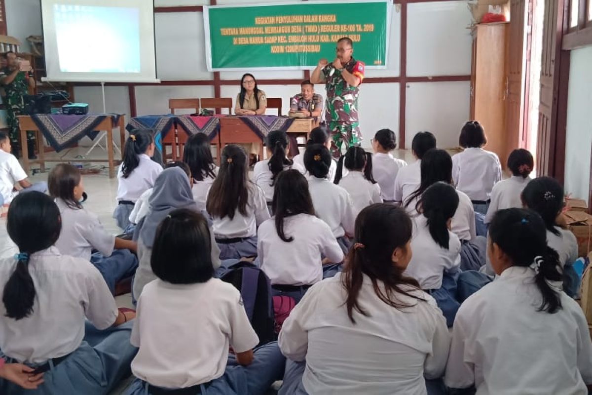 Satgas TMMD sampaikan ilmu bela negara ke pelajar perbatasan