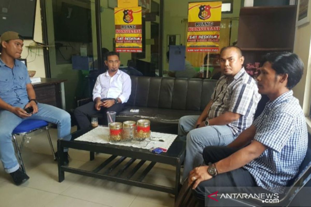 Warga laporkan Ketua BPD Desa Gudang ke polisi