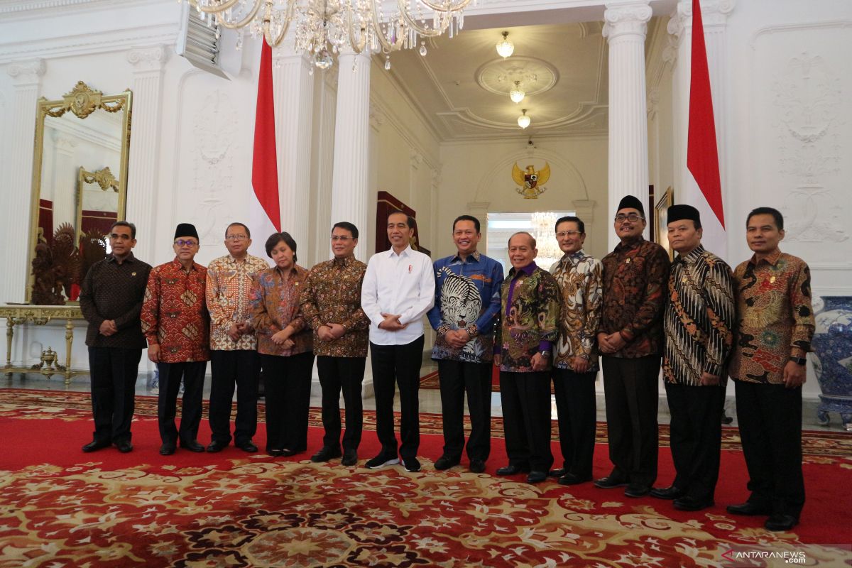 Presiden bersama pimpinan MPR diskusikan amendemen UUD 1945