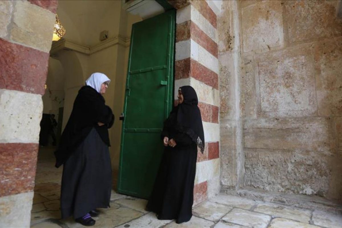 Ratusan pemukim Yahudi serbu Masjid Ibrahimi di Hebron