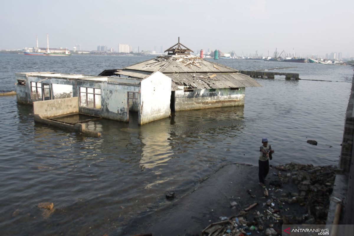 Permukaan air laut 1,5 meter di atas tanah Jakarta Utara