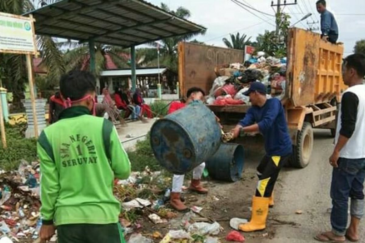 Dinas Lingkungan Hidup Aceh Tamiang usulkan dua truk sampah pada 2020