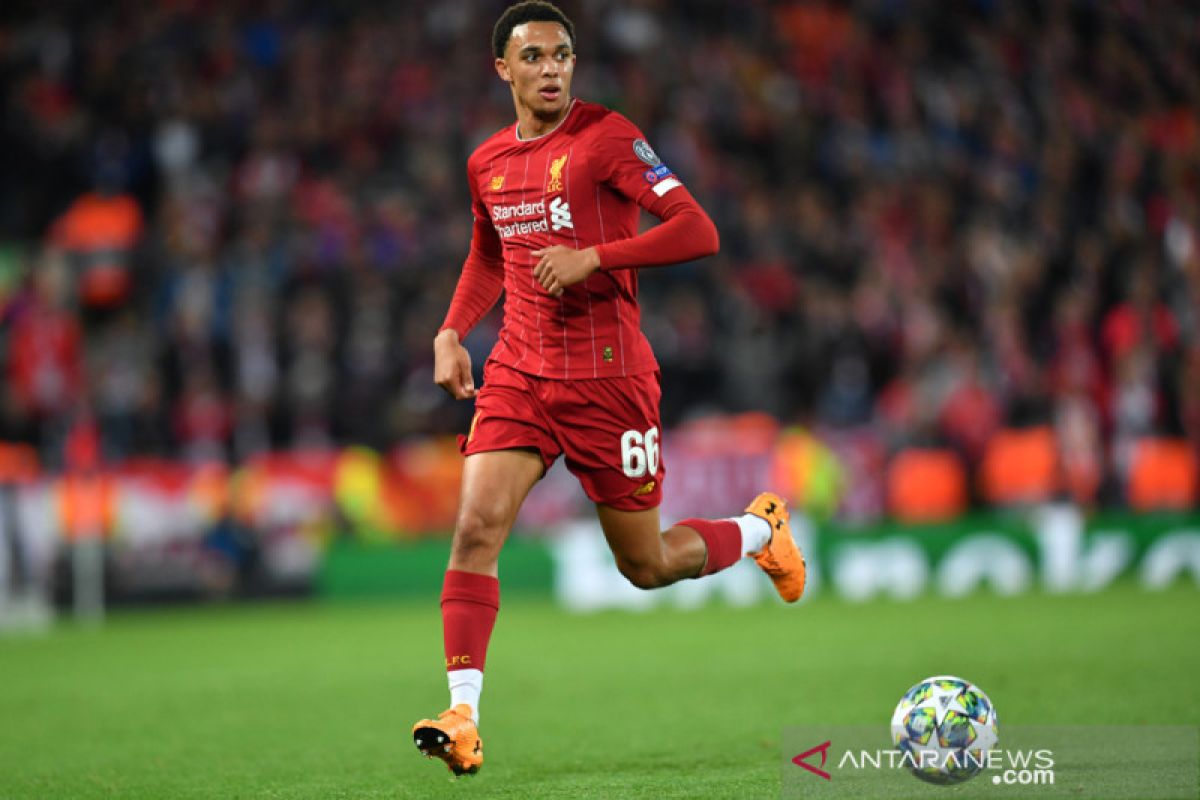 Alexander-Arnold ukir namanya dalam Catatan Rekor Dunia