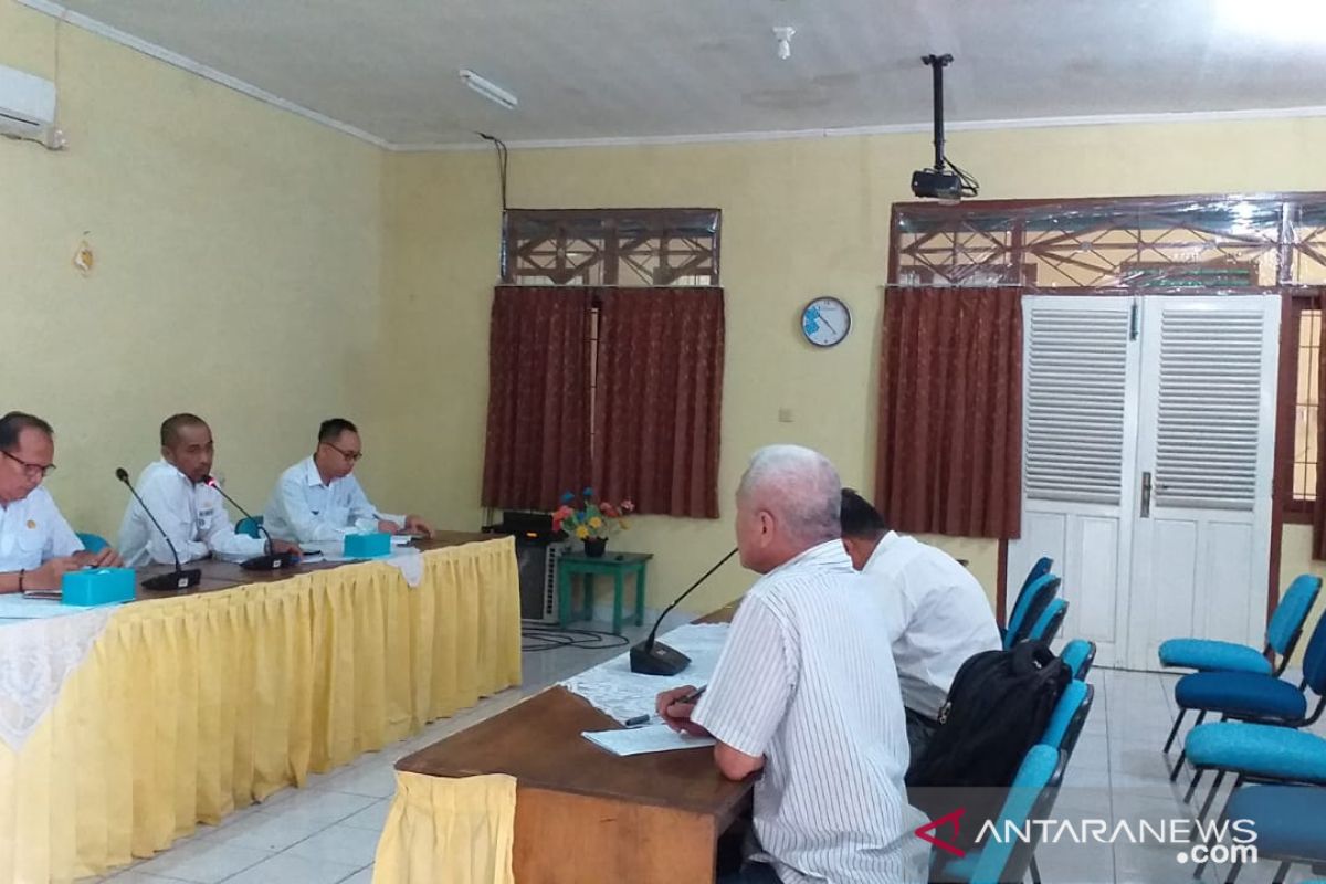 DLH Kabupaten Belitung minta truk pengangkut kaolin gunakan penutup