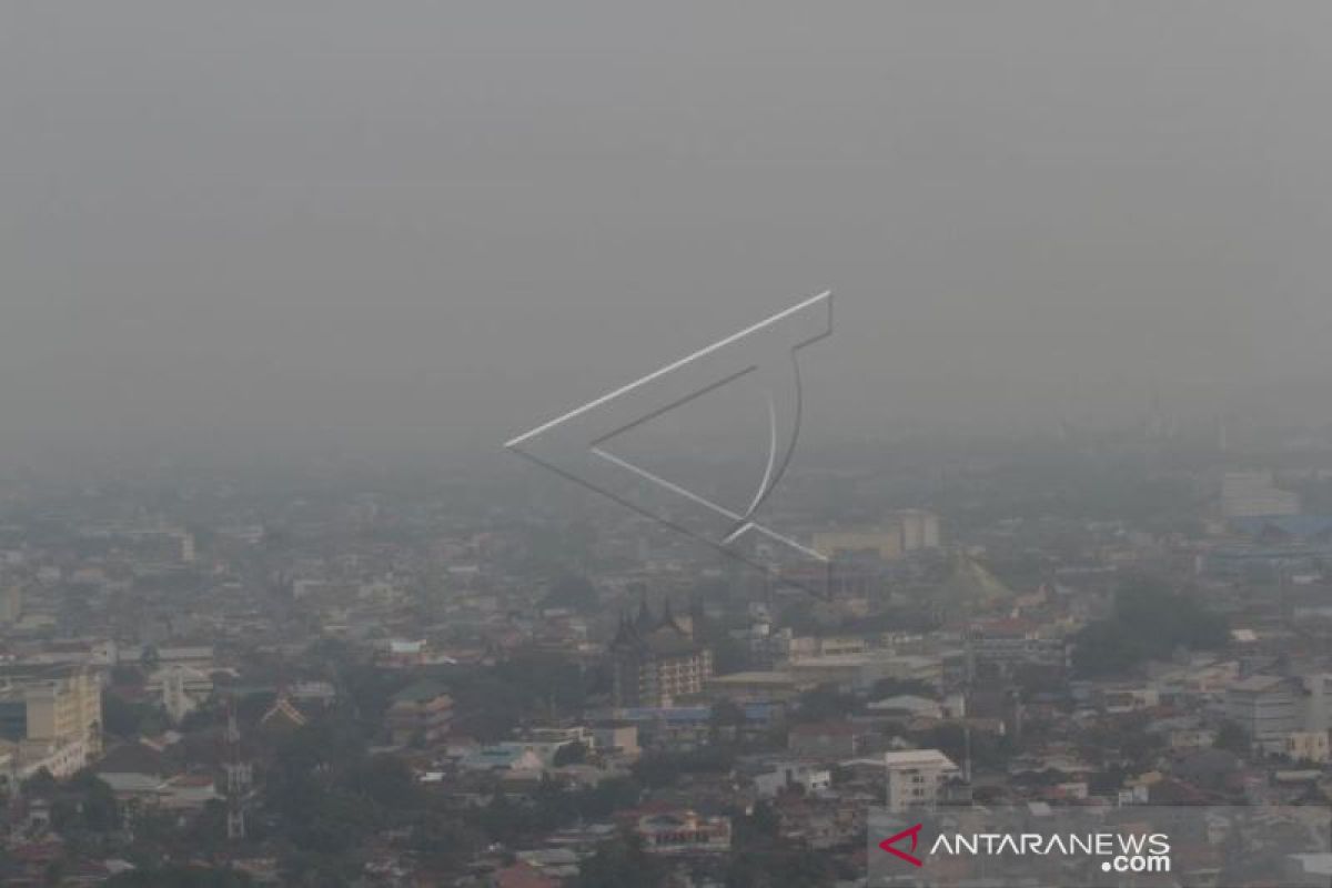 KABUT ASAP KIRIMAN SELIMUTI SUMBAR